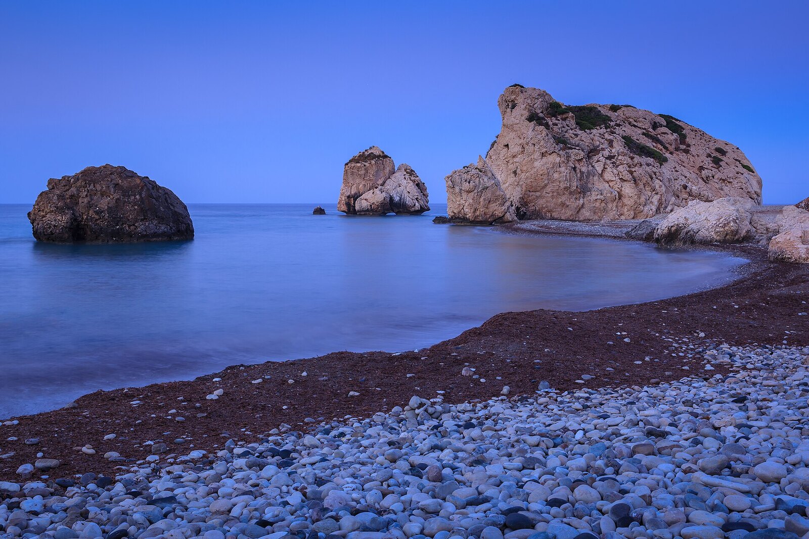 Photo: This photo was taken by Anton Zelenov. Please / CC BY-SA 4.0 Cyprus — Aphrodite's Rock
