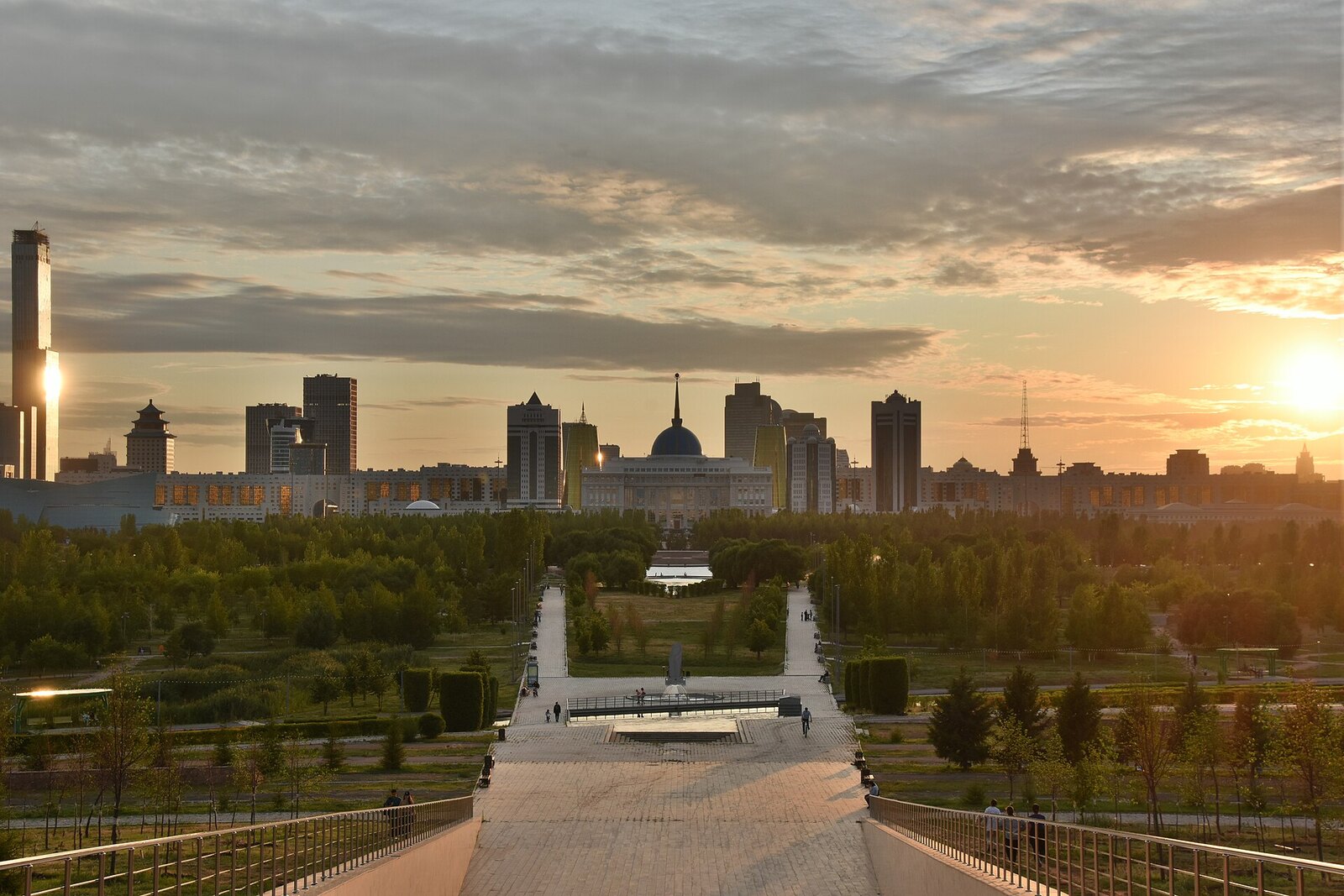 Photo: Jjm2311 / CC BY-SA 4.0 Kazakhstan — Astana skyline