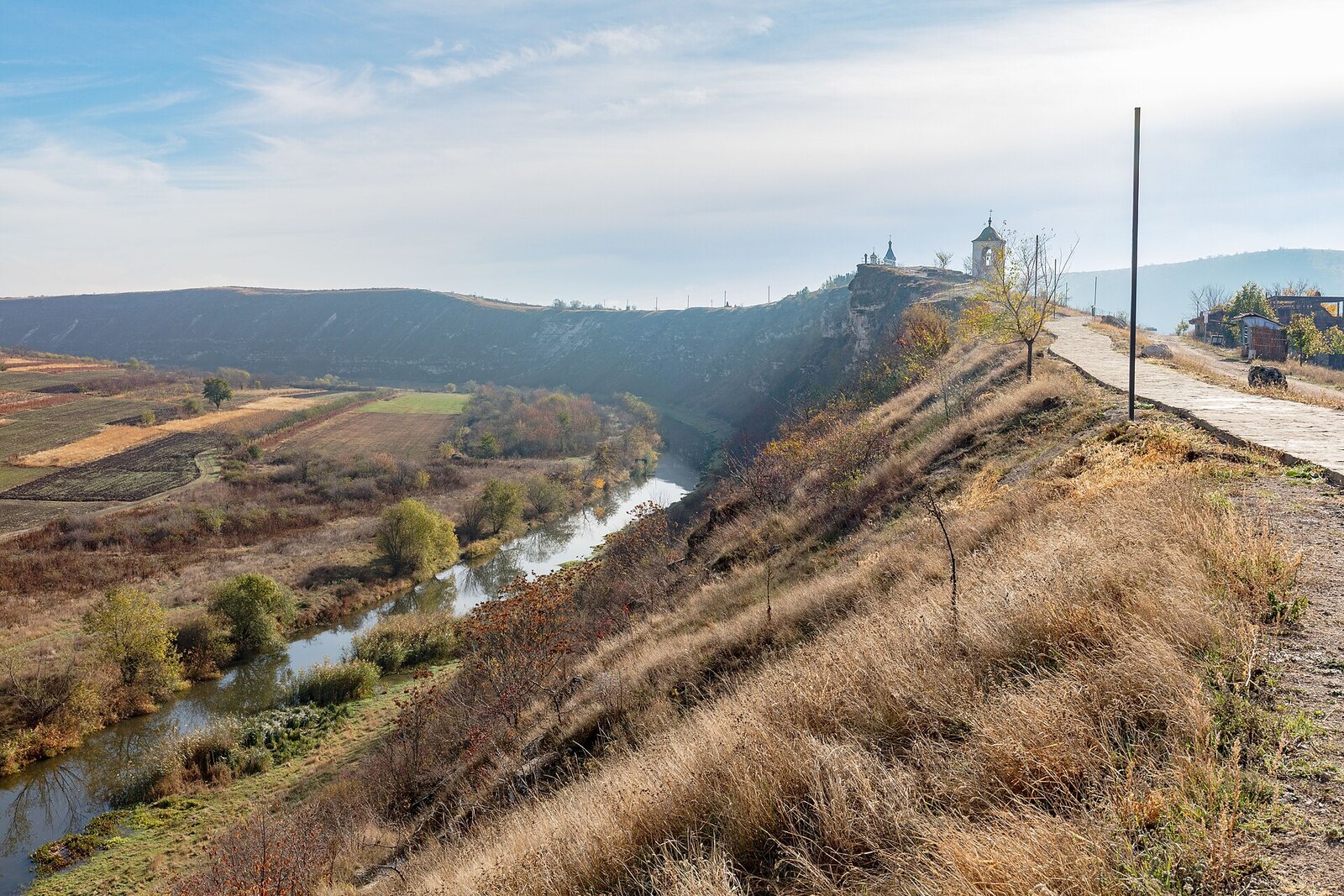 Photo: Diego Delso / CC BY-SA 4.0 Moldova — Orheiul Vechi
