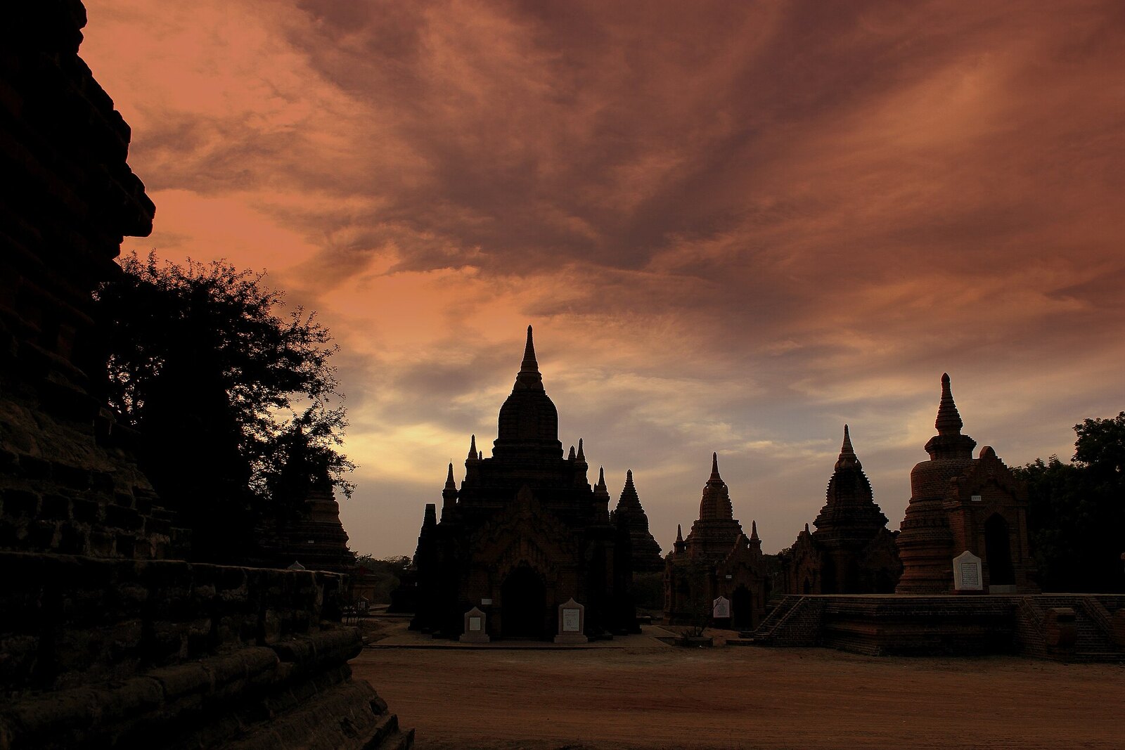 Photo: calflier001 / CC BY-SA 2.0 Myanmar — Bagan