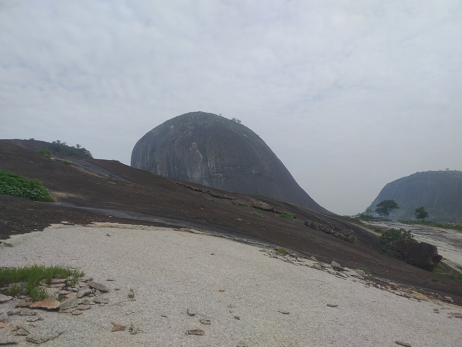 Photo: Adenoghie / CC BY-SA 4.0 Nigeria — Zuma Rock