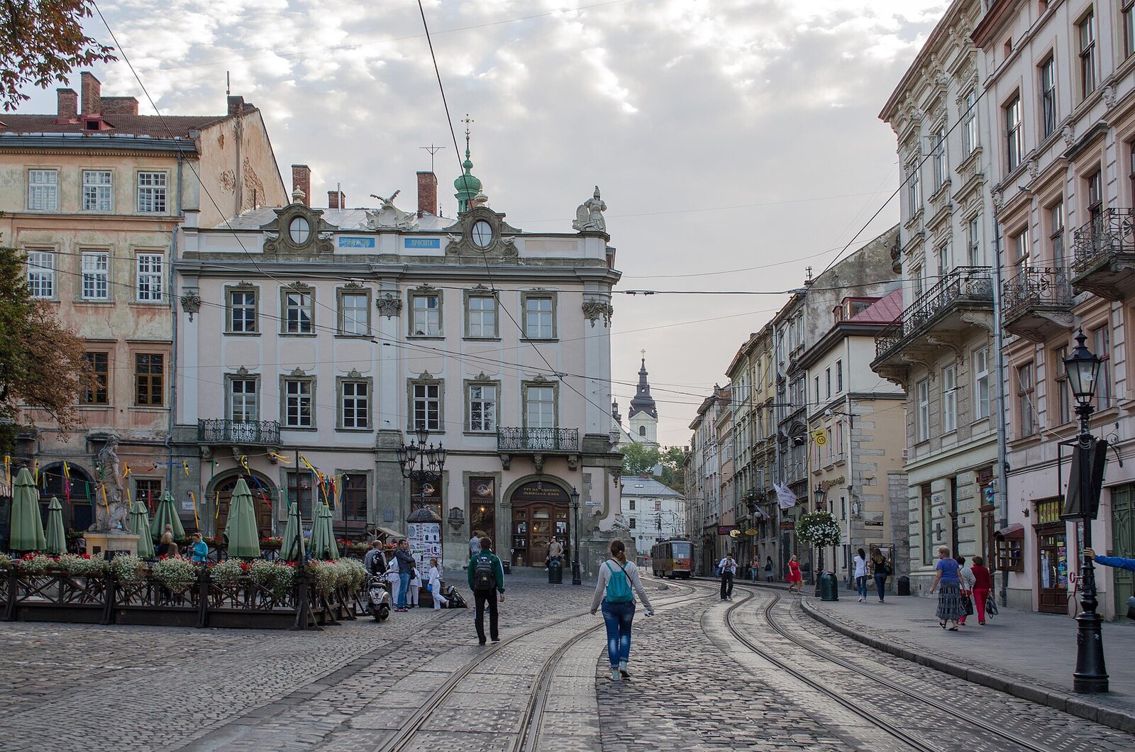 Photo: Star61 / CC BY-SA 4.0 Ukraine — Lviv old town