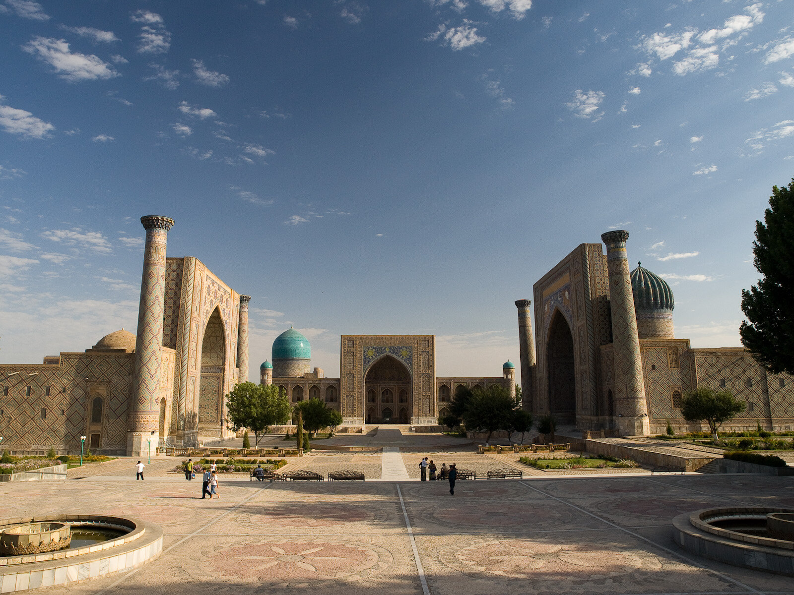 Photo: Gustavo Jeronimo from Aranjuez, Spain / CC BY 2.0 Uzbekistan — Registan, Samarkand